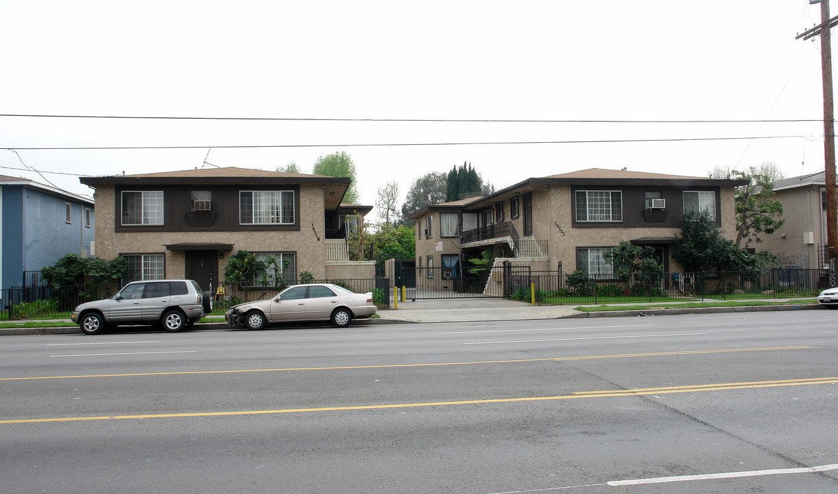 14218 Sherman Way in Van Nuys, CA - Building Photo