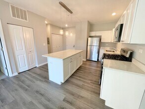 301 N Madison St in Woodstock, IL - Building Photo - Building Photo