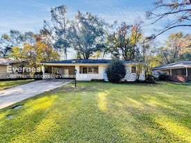 1521 Wilhurst St in Jackson, MS - Building Photo