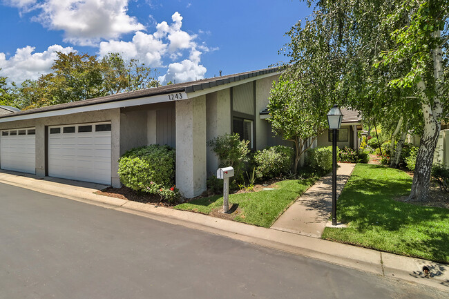 1243 Clippers Cir in Westlake Village, CA - Building Photo - Building Photo