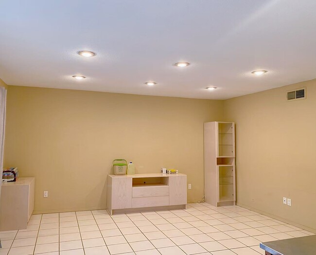 324 S Palo Cedro Dr in Diamond Bar, CA - Building Photo - Building Photo