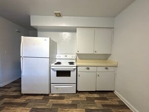 933 Westfall Ave in Kalamazoo, MI - Building Photo - Building Photo