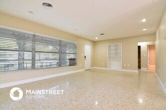 2944 Upper Tangelo Dr in Sarasota, FL - Building Photo - Building Photo