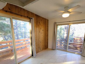 41050 Pennsylvania Ave in Big Bear Lake, CA - Building Photo - Building Photo