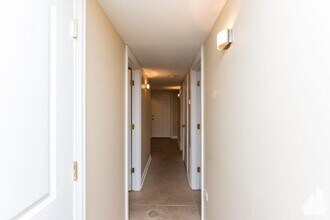 1124 W Roscoe St in Chicago, IL - Building Photo - Building Photo