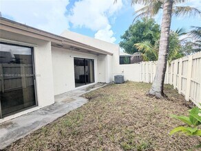 1322 Sandpiper Blvd in Homestead, FL - Building Photo - Building Photo