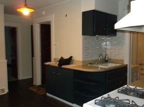 732 W Liberty St, Unit 1 in Rome, NY - Building Photo - Building Photo