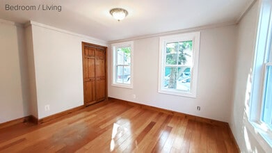 98 Sciarappa St, Unit 98 Sciarappa Unit B in Cambridge, MA - Foto de edificio - Building Photo