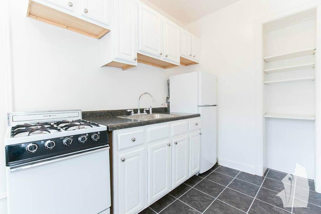 5516 N Kenmore Photo