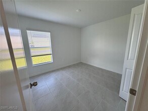 17644 Paradiso Wy in North Fort Myers, FL - Building Photo - Building Photo