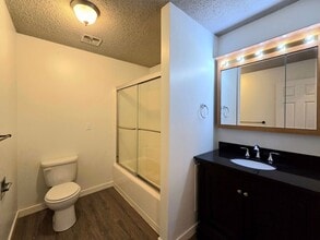 108 S Houston Ave in East Wenatchee, WA - Building Photo - Building Photo