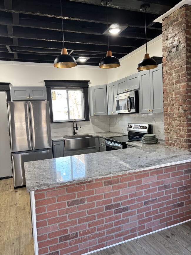 96 River St in Carbondale, PA - Building Photo - Building Photo
