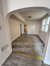 2360 S 16th St in Milwaukee, WI - Foto de edificio - Building Photo