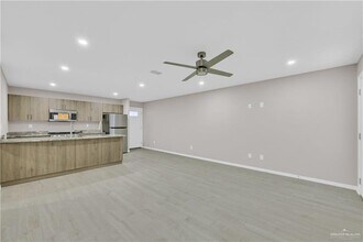 13 N 23rd St in McAllen, TX - Building Photo - Building Photo