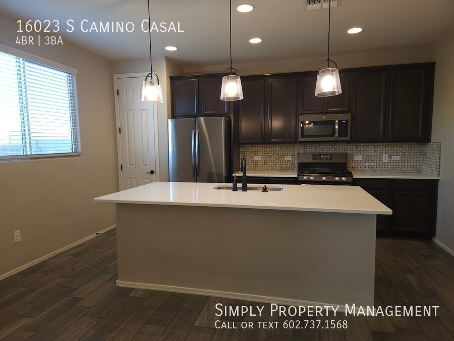 16023 S Camino Casal in Sahuarita, AZ - Building Photo