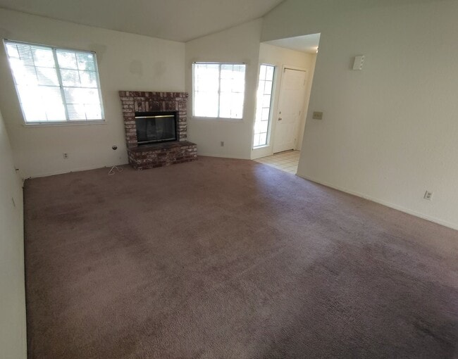 3108 Snyder Ave in Modesto, CA - Building Photo - Building Photo