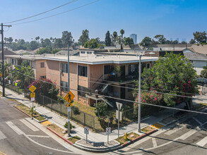 203 S St Louis St in Los Angeles, CA - Building Photo - Building Photo