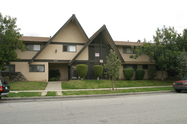 348 N Prospero Dr in Covina, CA - Foto de edificio - Building Photo