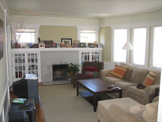 1216 Channing Way in Berkeley, CA - Building Photo - Building Photo