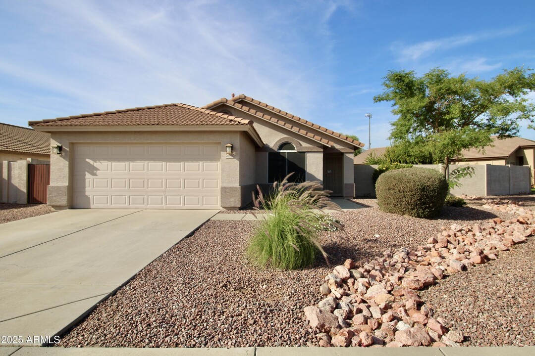 20986 N 84th Dr in Peoria, AZ - Building Photo