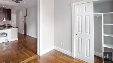 MOTT ST., Unit 17 in New York, NY - Building Photo - Building Photo