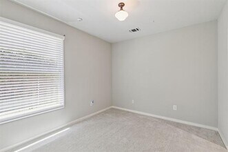 3321 Rosedale Ave in Dallas, TX - Building Photo - Building Photo
