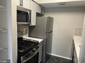 603 Edison Ave in Philadelphia, PA - Building Photo - Building Photo
