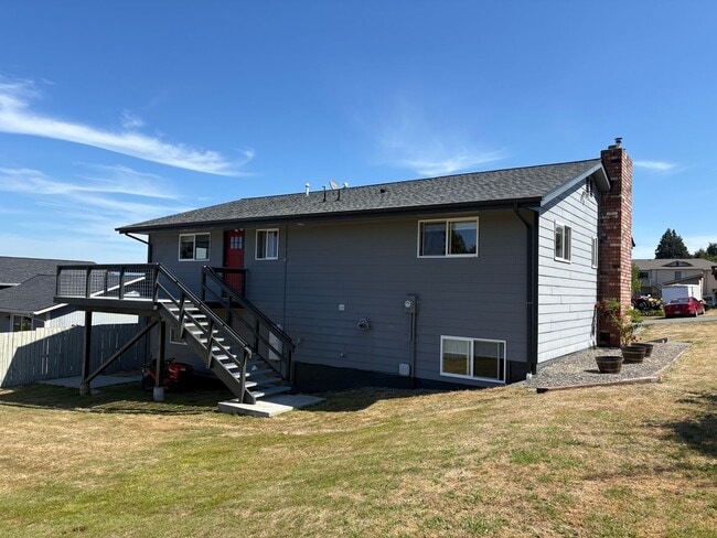 3814 R Ave in Anacortes, WA - Building Photo - Building Photo