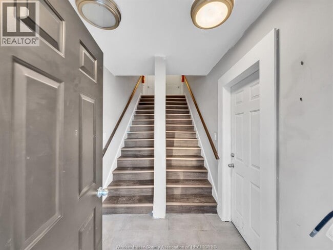 277 Rankin Ave in Windsor, ON - Foto de edificio - Building Photo