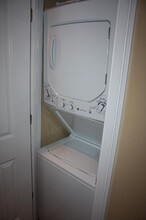 148 Hillside St in Boston, MA - Building Photo - Building Photo