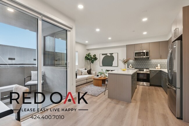 5717 Carlton Way in Los Angeles, CA - Building Photo - Building Photo