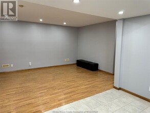 2643 Carissa Ave in Windsor, ON - Building Photo - Building Photo