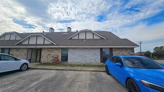 3028 N Bell Ave in Denton, TX - Building Photo