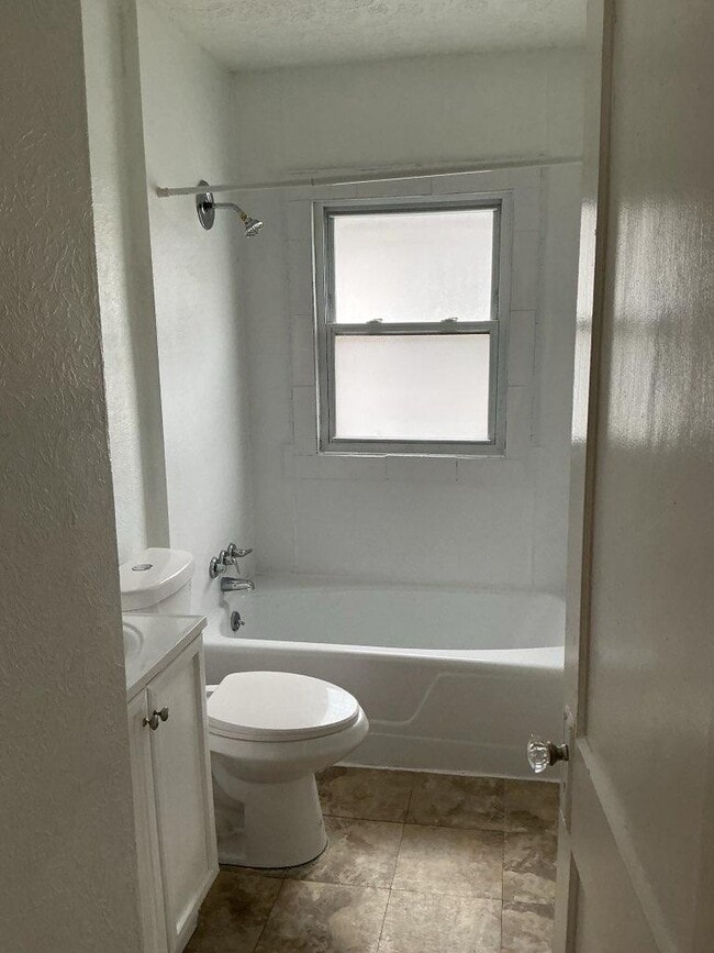 3428 W 117th St in Cleveland, OH - Building Photo - Building Photo