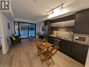 1 Jarvis St in Hamilton, ON - Building Photo - Building Photo