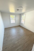 21 E 2nd Ave in Kennewick, WA - Building Photo - Building Photo