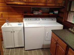 2180 Finley Ave in Waterford Township, MI - Building Photo - Building Photo