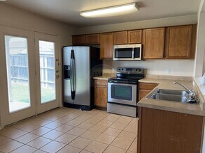 2204 Price Dr in Killeen, TX - Building Photo - Building Photo