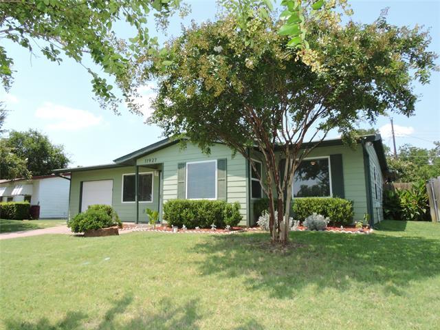 11927 Hoblitzelle Dr in Dallas, TX - Building Photo - Building Photo