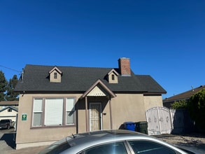10250 Western Ave in Downey, CA - Building Photo - Building Photo