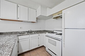 233 26th Ave NE in Minneapolis, MN - Building Photo - Building Photo