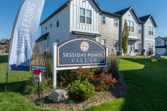 11295 Sessions Dr NW in Grand Rapids, MI - Building Photo - Building Photo