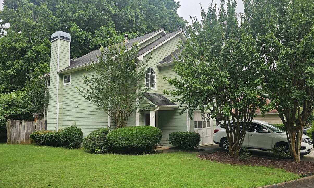 5528 Bridge Pointe Dr in Alpharetta, GA - Building Photo