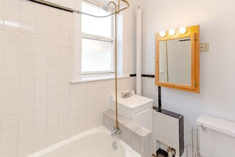 4613 N Ashland Ave in Chicago, IL - Building Photo - Building Photo