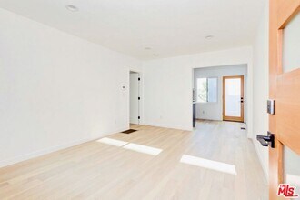2314 Glendale Blvd in Los Angeles, CA - Building Photo - Building Photo