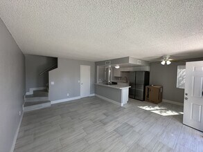 1233 N 47th Pl in Phoenix, AZ - Building Photo - Building Photo
