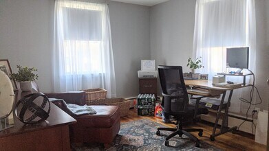 44 Hart St in Woburn, MA - Building Photo - Building Photo
