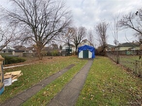 143 Reo Ave in Buffalo, NY - Foto de edificio - Building Photo