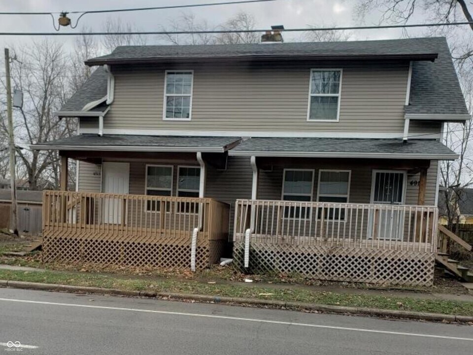4913 E Michigan St in Indianapolis, IN - Building Photo