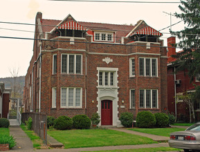 1612 Virginia St in Charleston, WV - Foto de edificio - Building Photo